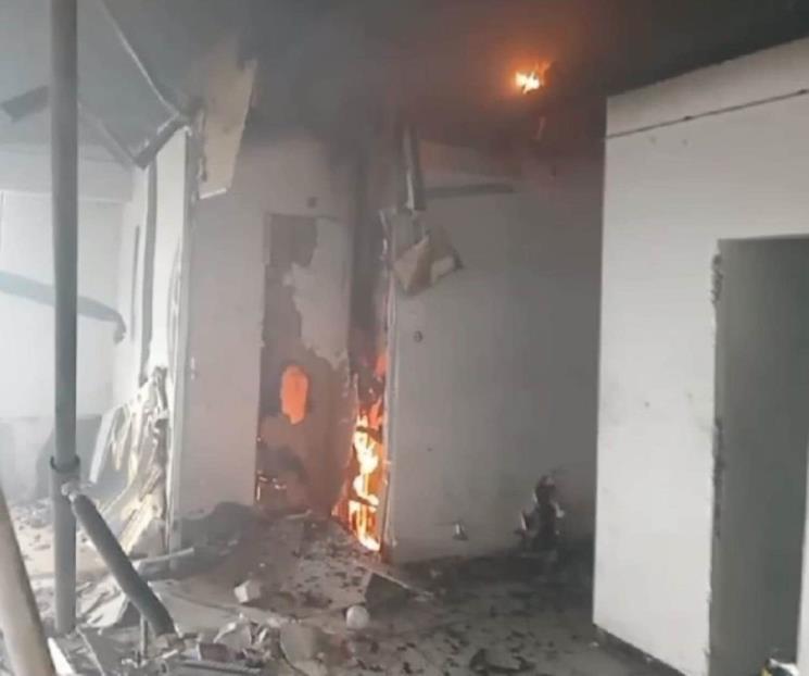 Se incendia edificio abandonado en Monterrey