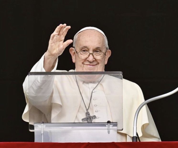 Papa Francisco bromea diciendo: Estoy vivo