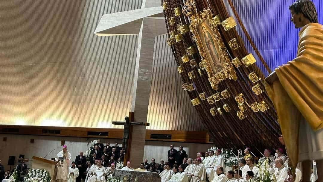 Recibe Virgen de Guadalupe coronación del Vaticano en Monterrey