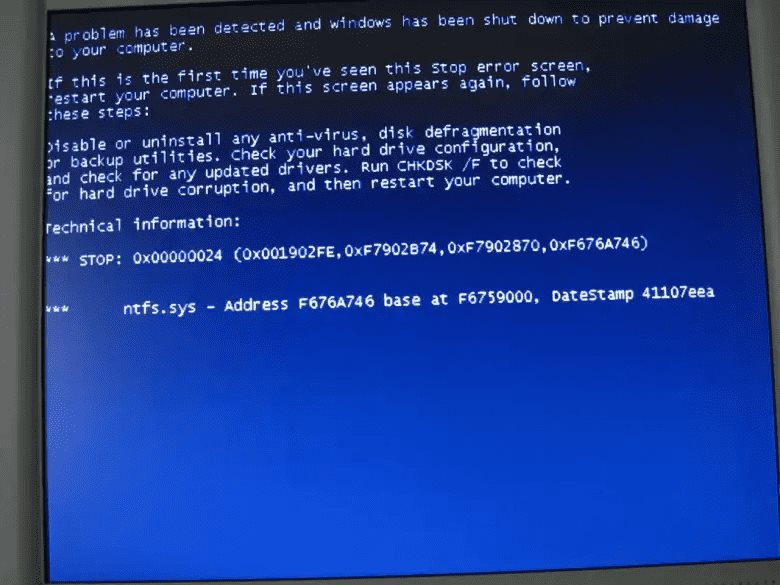 Linux tendrá una pantalla azul de la muerte (como Windows)