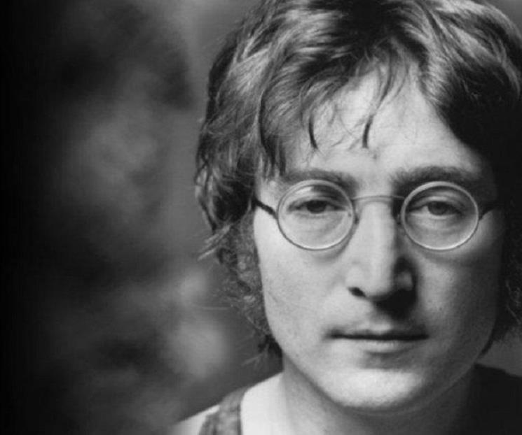 Conmemoran 43 años de la muerte de John Lennon en Central Park