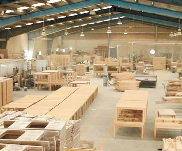 Nearshoring presiona alza salarial en fabricación de muebles
