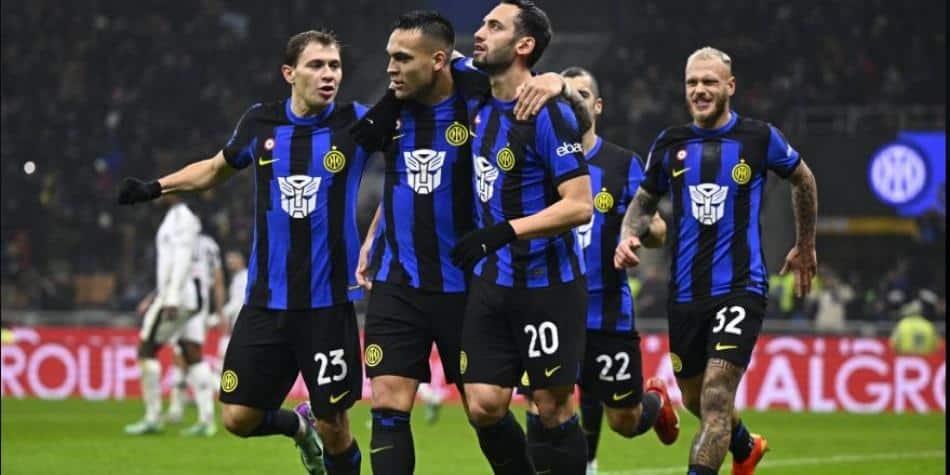 Inter golea al Udinense en liga de Italia