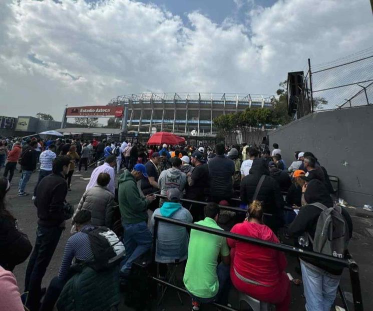 Se registra caos a las afueras del Azteca por boletos de la Final