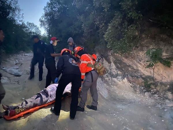 Rescatan a menor accidentado en Cerro de la Silla