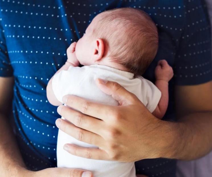 Avalan ampliar a 20 días permiso de paternidad con goce de sueldo