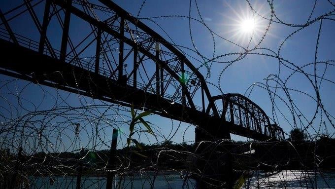 Reabren cruces ferroviarios entre México y EU
