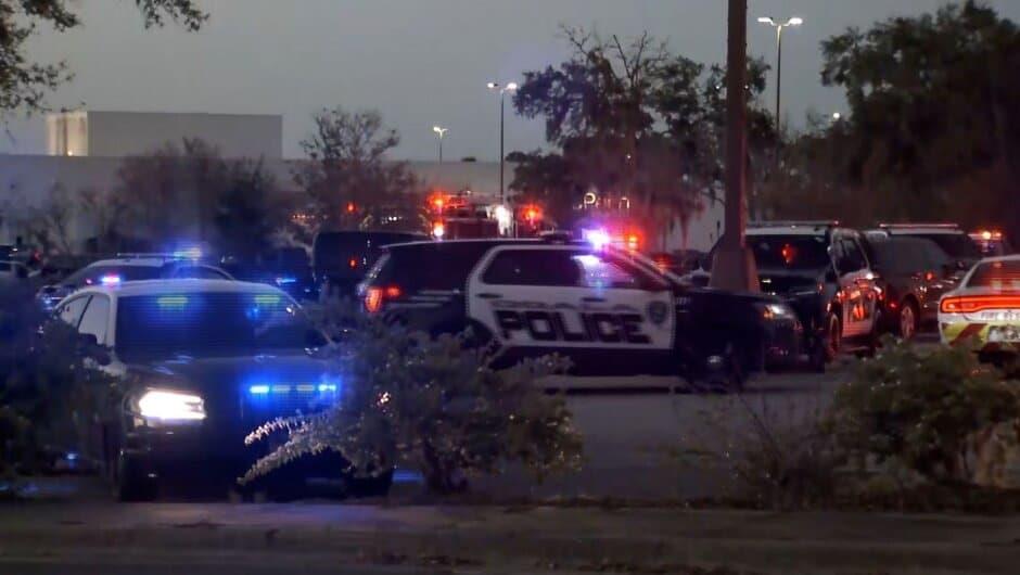 Se registra tiroteo en centro comercial de Florida