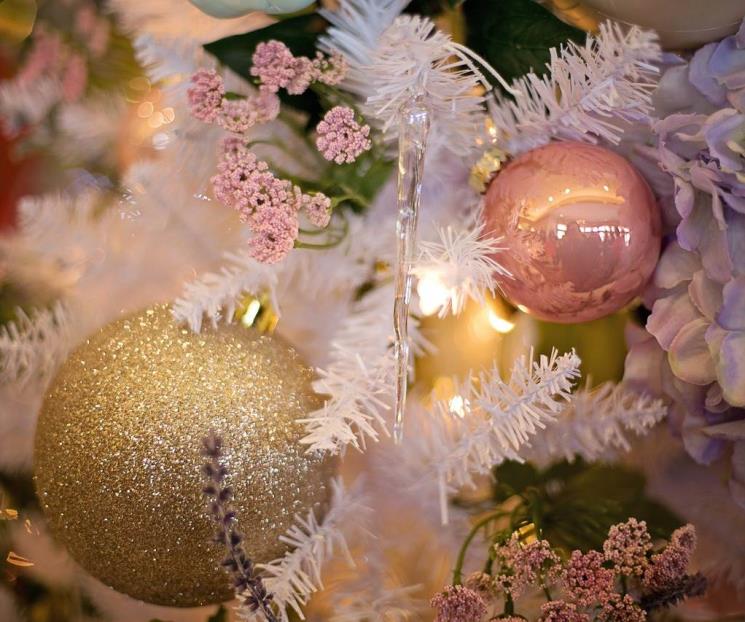 ¿Desde cuándo se comenzó a decorar el árbol de Navidad?