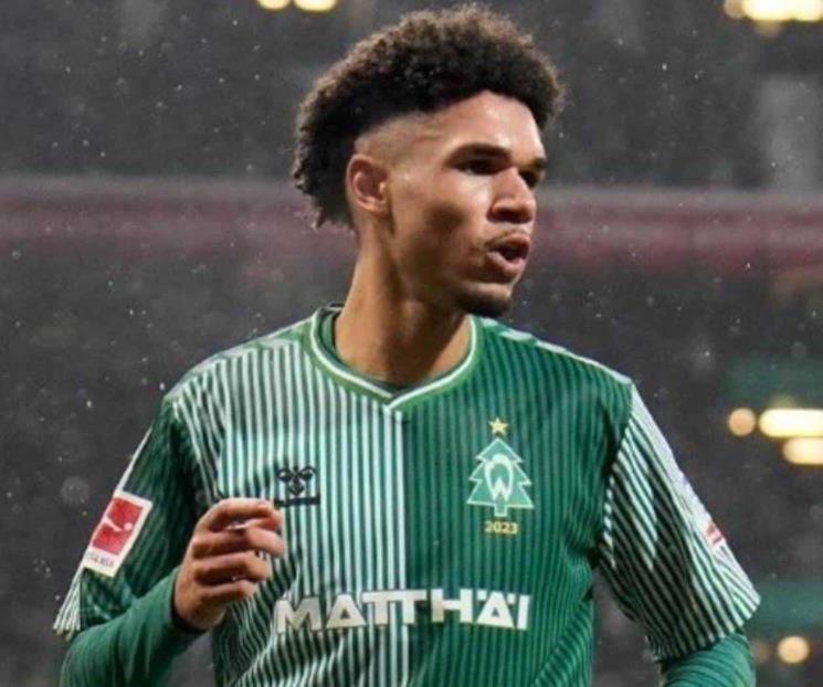Werder Bremen sorprende con playera conmemorativa de Navidad