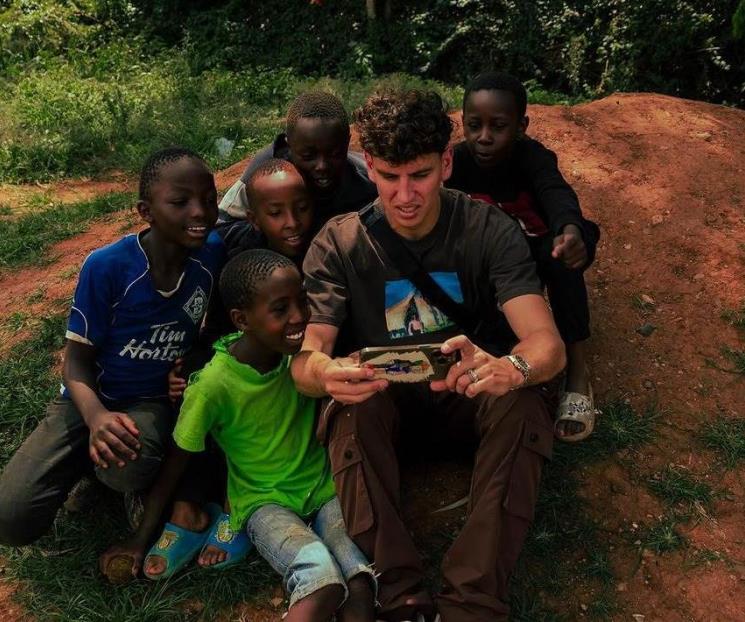 Igor Lichnovski ayuda en Kenia