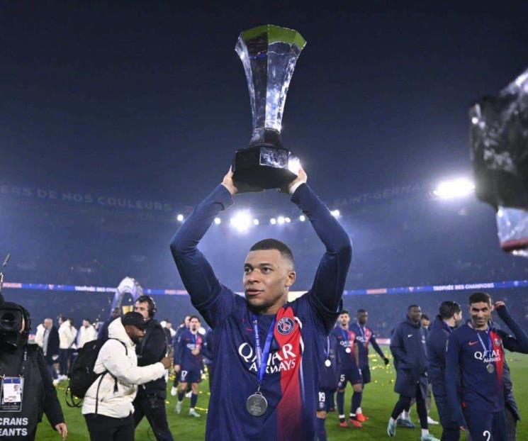 Mbappé y Paris Saint Germain se coronan en la Supercopa de Francia