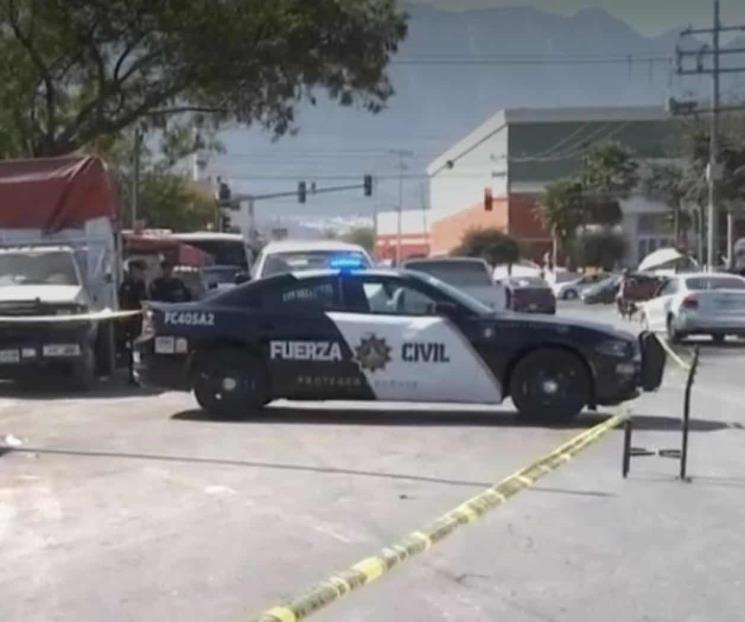 Atacan a balazos a joven en Monterrey