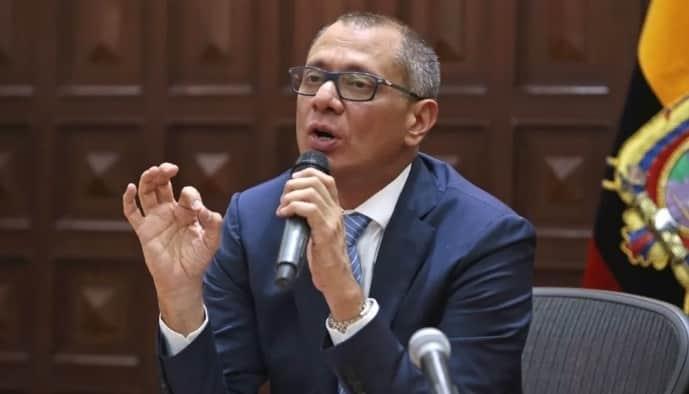 Fiscalía de Ecuador pide prisión preventiva contra exvicepresidente