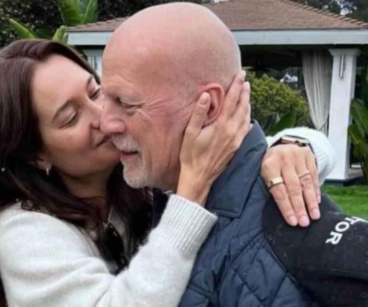 Conmueve foto de Bruce Willis junto a su hija Scout LaRue en redes