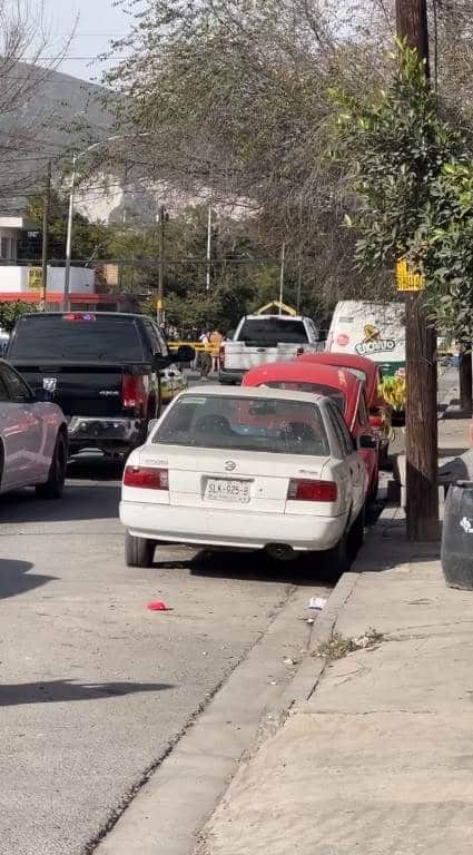 Una intensa movilización policiaca se registró en la Colonia Niño Artillero, después que dos elementos de la Agencia Estatal de Investigaciones, resultaron heridos al ser atacados a balazos.