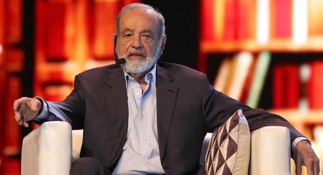 Carlos Slim pide romper la barrera del subdesarrollo