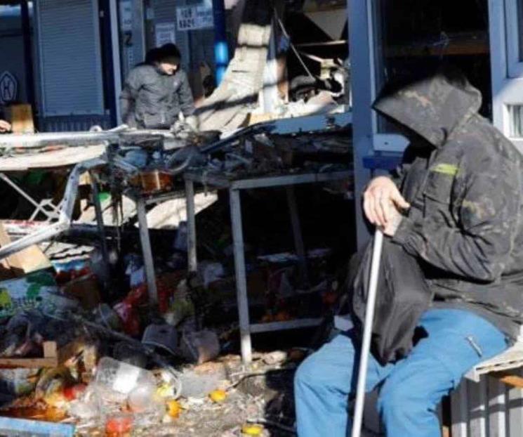 Deja ataque ucraniano 25 muertos en mercado de Donetsk