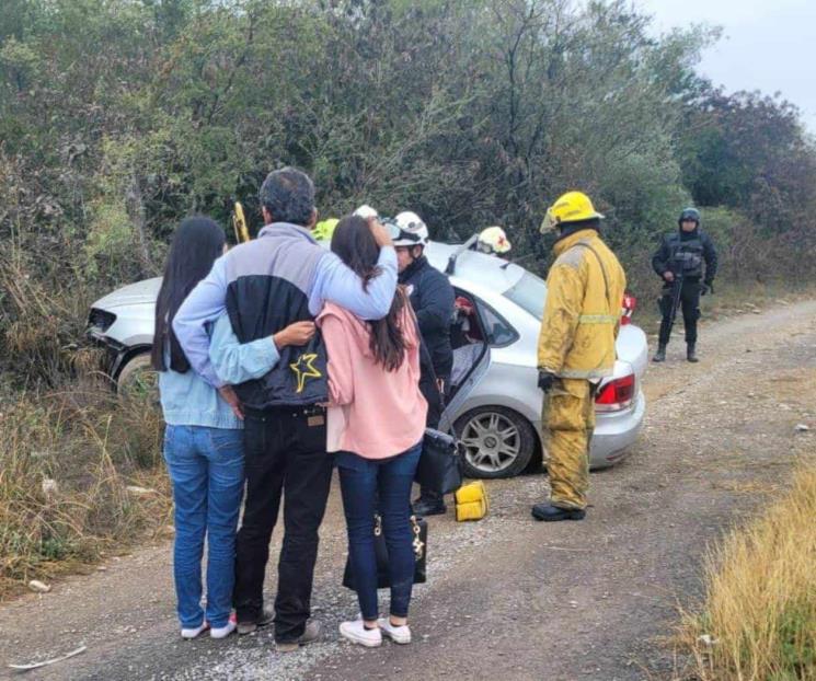 Familia de Tamaulipas sufre accidente vial en Linares