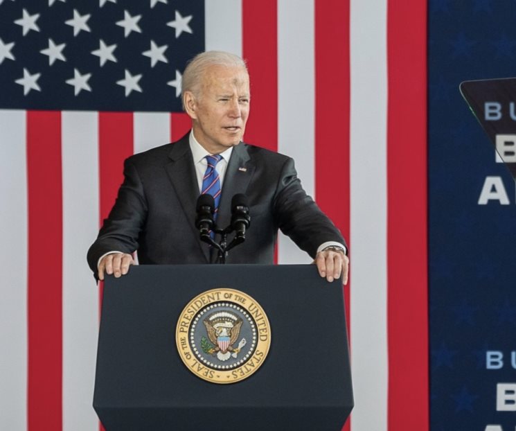 Promete Biden cerrar la frontera sur si republicanos aprueban ley