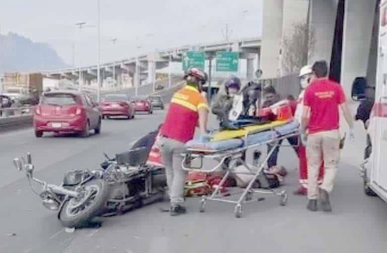 Resulta herido motociclista durante choque