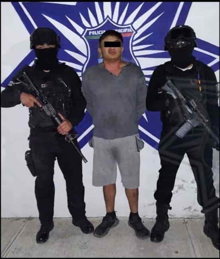 Elementos de la Fuerza Especiales del municipio de Cadereyta, lograron la detención de un hombre que asalto con lujo de violencia una tienda de abarrotes.
