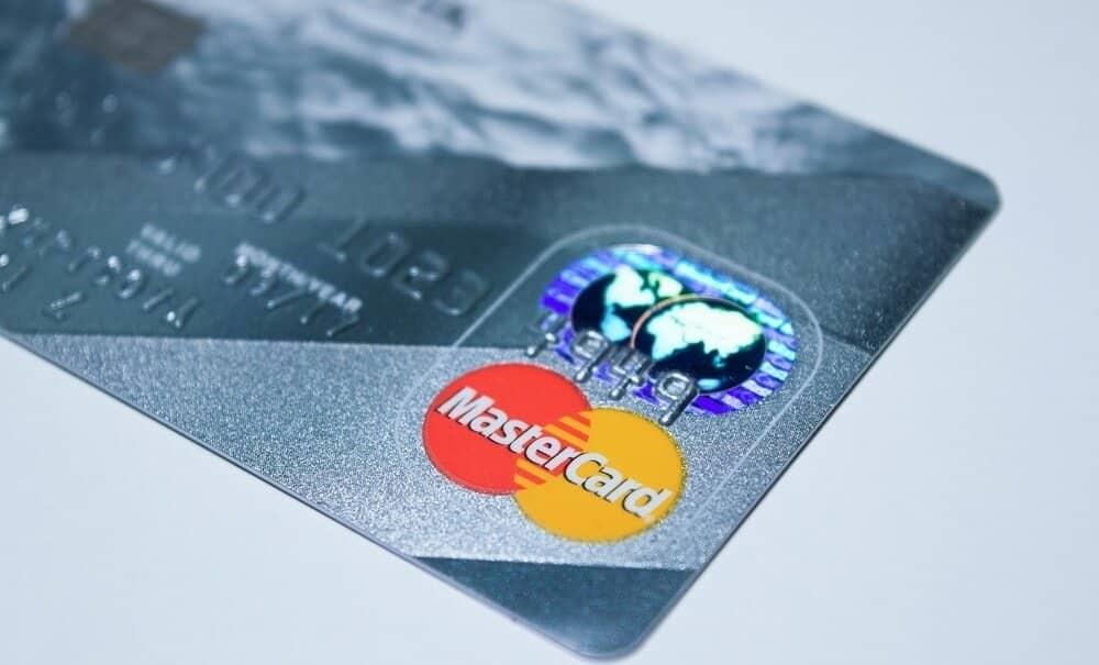 Mastercard abraza la IA generativa para detectar el fraude