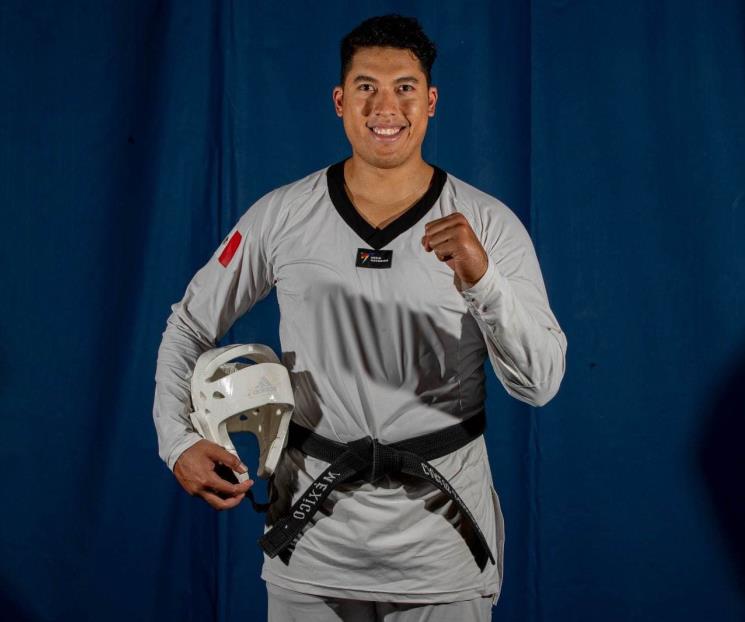 Logra mexicano medalla de oro en Abierto de Taekwondo
