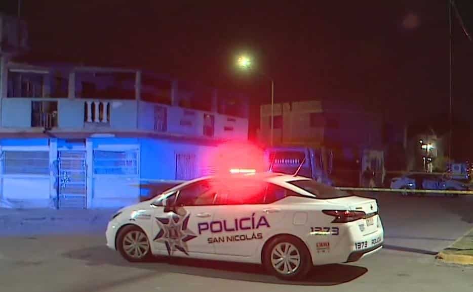 Dos muertos y un lesionado dejó un ataque armado contra un domicilio, en la Colonia Lagos de Chapultepec, municipio de San Nicolás.