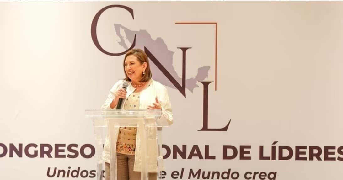 Xóchitl Gálvez promete fin del odio ante líderes evangélicos