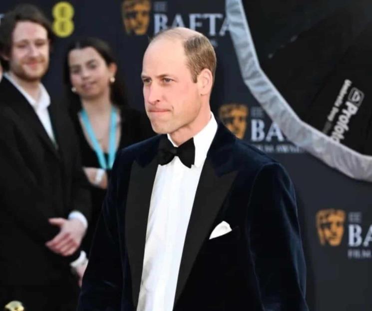 Asiste Príncipe William a los Premios BAFTA sin Kate Middleton