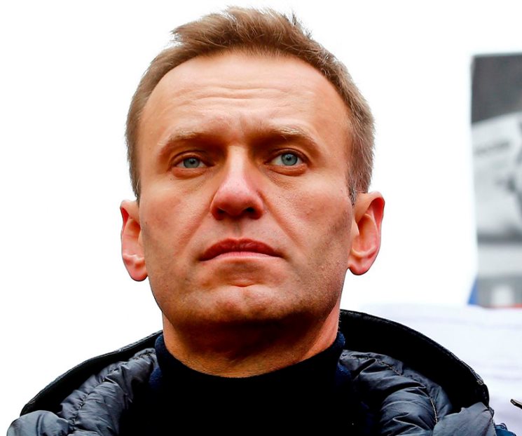 Pide madre de Navalny a Putin que le entreguen el cuerpo de su hijo