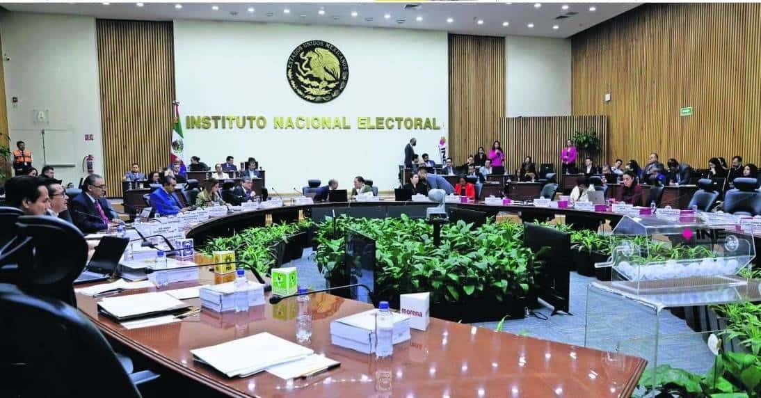 INE perfila multas a presidenciables por irregularidades