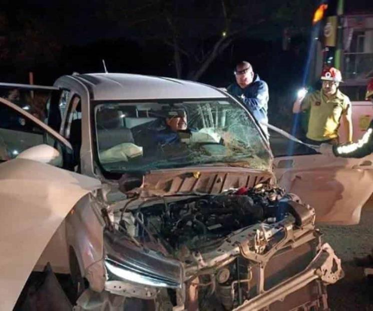 Accidente en la Carretera a Laredo deja cuatro personas lesionadas