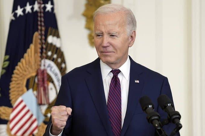 Sigue Biden "estando en forma para cumplir sus deberes", dice médico
