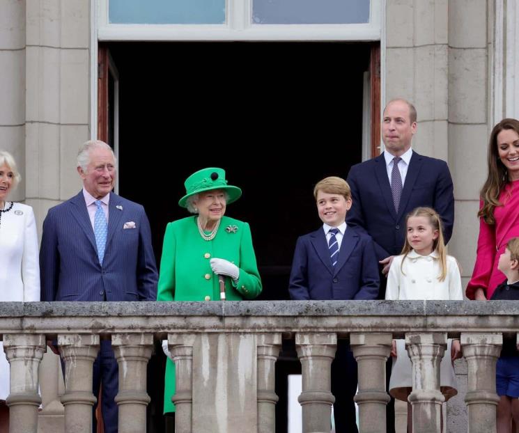 Familia real RU: del Annus horribilis de Isabel II al de Carlos III