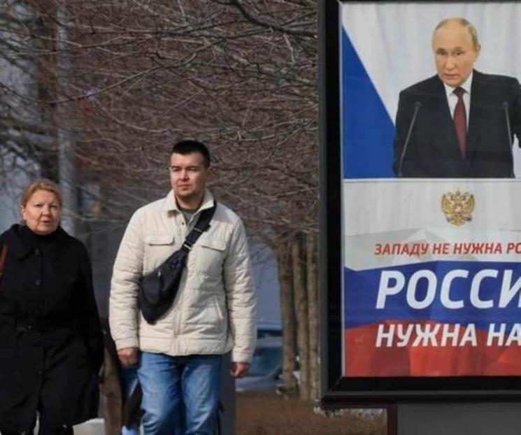 Celebran elecciones en Rusia; Putin se mantendría en el poder