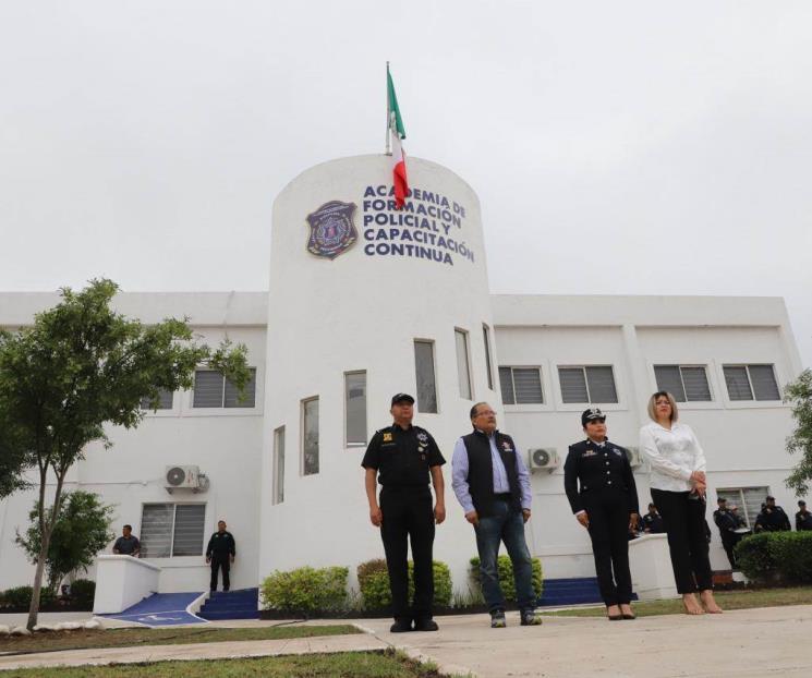 Inaugura Escobedo las renovadas instalaciones de formación policial