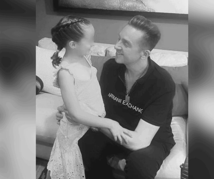 Regresa Daniel Bisogno a redes sociales con foto junto a su hija