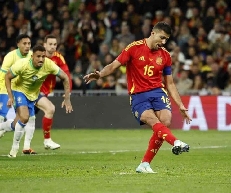 España iguala con Brasil y la Francia de Mbappé supera a Chile