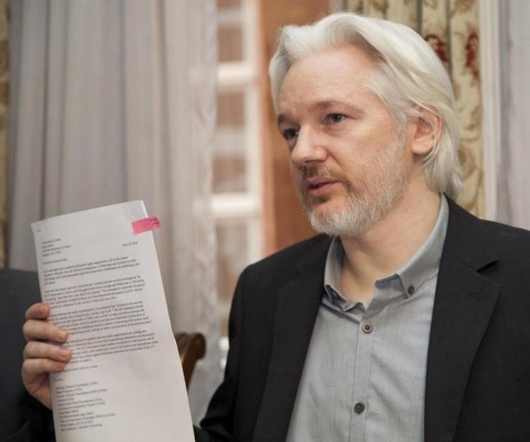 Aplaza Tribunal del Reino Unido extradición de Julian Assange