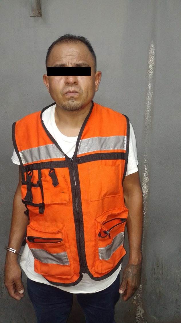 En el momento en que manejaba un tracto camión con dos cajas, que robó momentos antes en el Parque Industrial Milimex, un hombre fue detenido por Guardias de Proximidad de Apodaca en el municipio de Juárez.