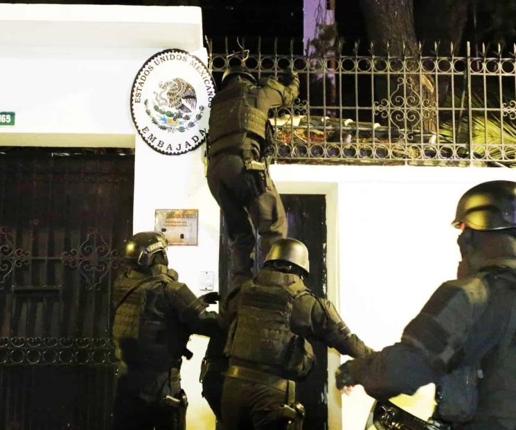 México rompe relaciones con Ecuador tras irrupción de embajada