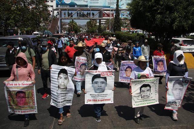 Ordena INAI abrir informes de Ayotzinapa