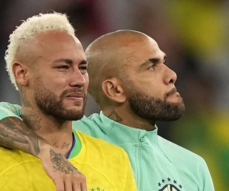 Dani Alves saldó deuda con padre de Neymar