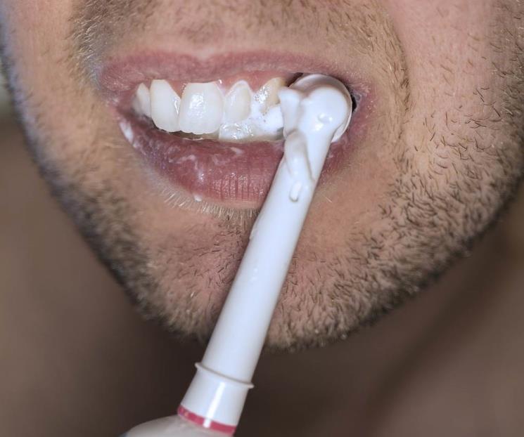 Consecuencias para la salud si no cepillas tus dientes por noches