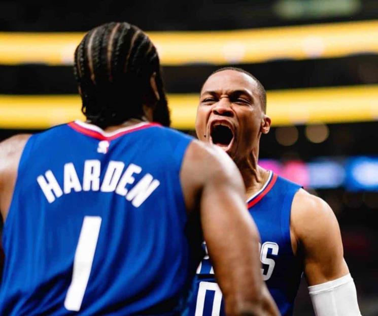 Clippers pegan primero a Mavericks en arranque de playoffs en la NBA