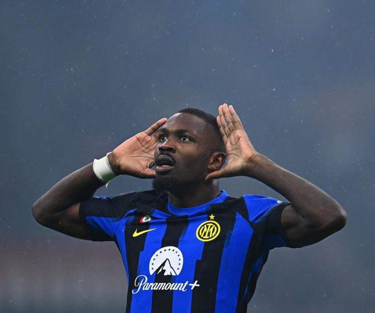 Inter de Milán celebra su Scuddetto con otra victoria