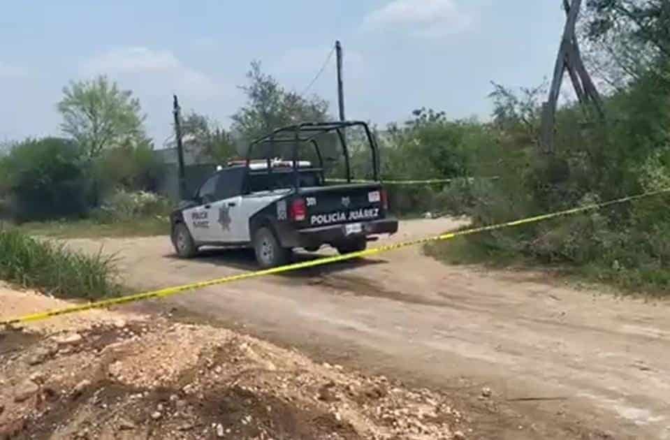 Envueltos en sábanas fueron encontrados los cadáveres de dos hombres, la tarde de ayer en la Colonia Monte Kristal, en el municipio de Benito Juárez.