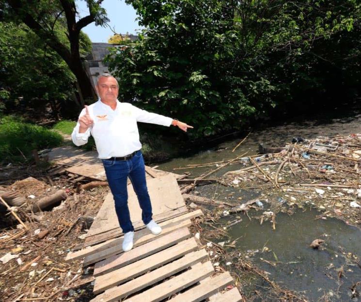 Ofrece Héctor solución definitiva a fugas de drenaje